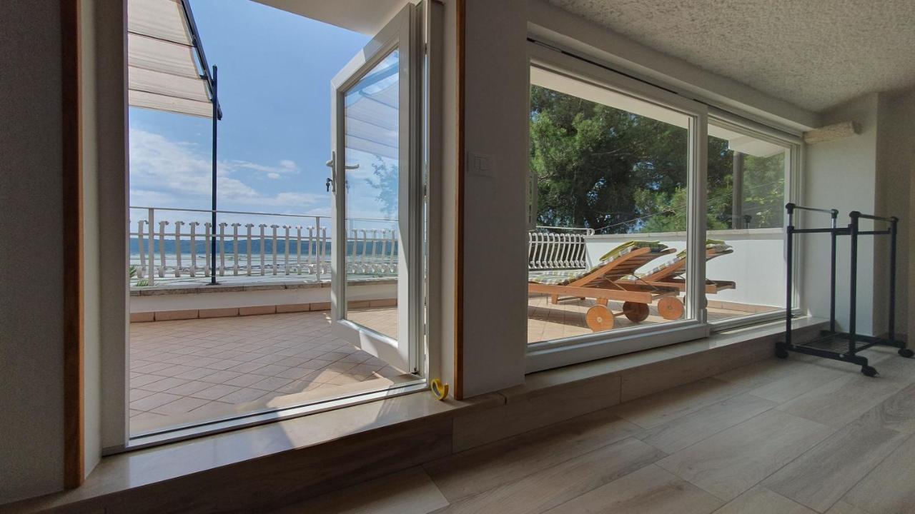 Apartment Laurus Portorose Esterno foto